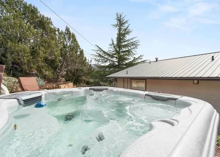 Of Uptown With Panoramic Views And Hot Tub Sedona