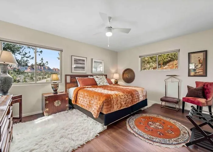 Holiday home Of Uptown With Panoramic Views And Hot Tub *