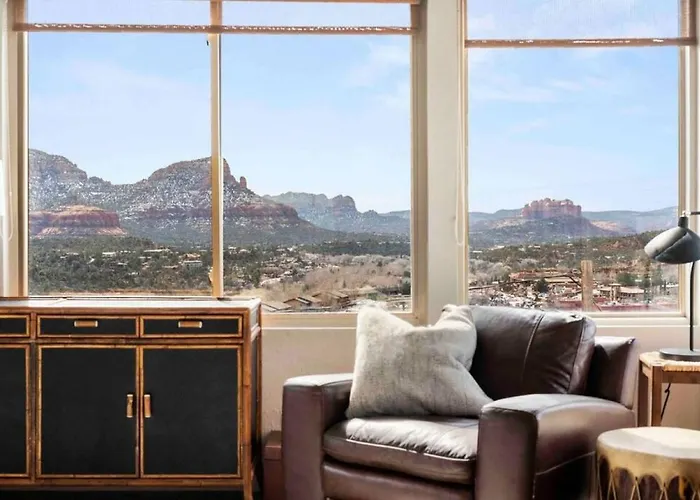Of Uptown With Panoramic Views And Hot Tub *