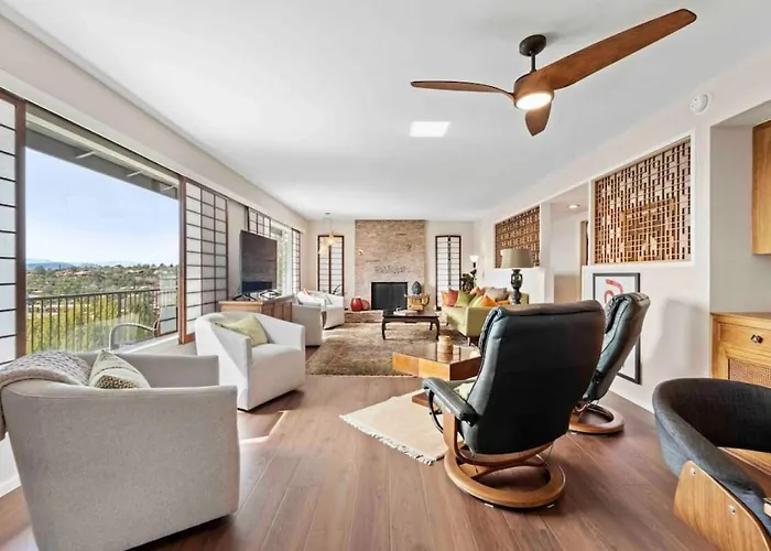 Holiday home Of Uptown With Panoramic Views And Hot Tub